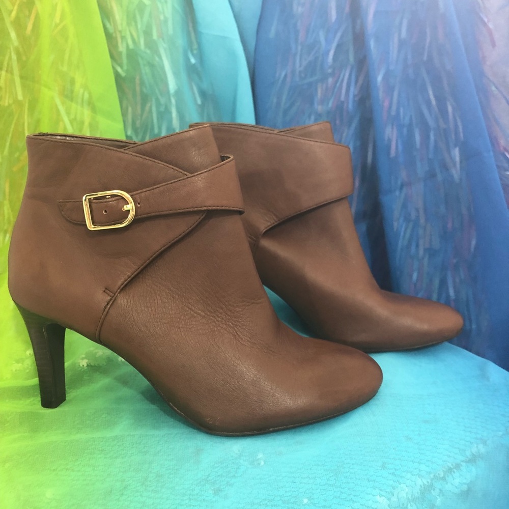 Banana Republic brown leather booties